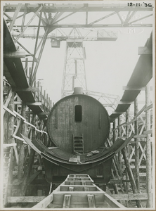 1333 Aanbouw onderzeeboot Orzel voor de Poolse Marine op de scheepswerf De Schelde te Vlissingen