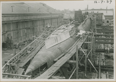 1360 Aanbouw onderzeeboot Orzel voor de Poolse Marine op de scheepswerf De Schelde te Vlissingen