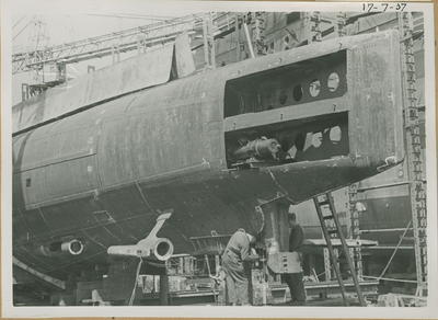 1365 Aanbouw onderzeeboot Orzel voor de Poolse Marine op de scheepswerf De Schelde te Vlissingen