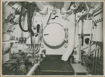 1432 Onderzeeboot Orzel voor de Poolse Marine. H. Electro motorkamer Schakelruimte boven e-motoren (motorkamer) ...