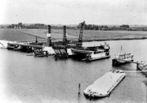 2623 Brug over de Vecht bij Weesp: montage van de bovenbouw