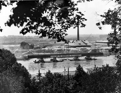 3242 Brug Hattemerbroek, transport tweede brug ergens op de grote rivieren