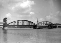 3743 Spoorbrug over de IJssel nabij Hattemerbroek