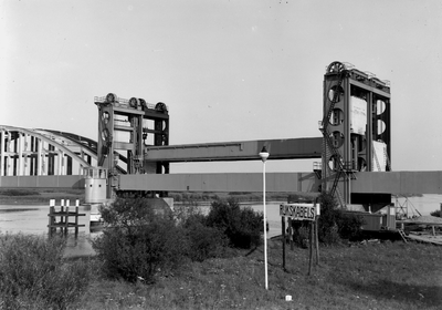3748 Spoorbrug over de IJssel nabij Hattemerbroek
