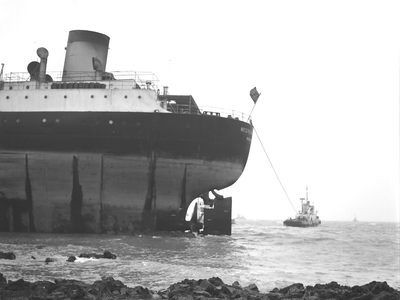 187 Liberiaanse tanker Western Eagle gestrand op de Schoone Waardin, Ritthem