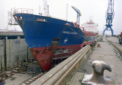 381 Chemische tanker Havelstern (IMO 9053218, bouwjaar 1994), gedokt voor uitvoeren van diverse werkzaamheden