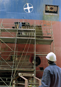 387 Chemische tanker Havelstern (IMO 9053218, bouwjaar 1994), gedokt voor uitvoeren van diverse werkzaamheden