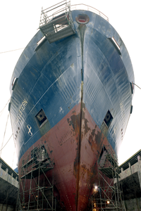 393 Chemische tanker Havelstern (IMO 9053218, bouwjaar 1994), gedokt voor uitvoeren van diverse werkzaamheden