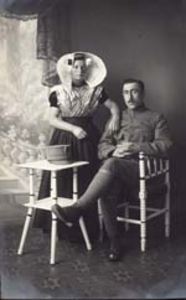 225 Het echtpaar Dirk Poortvliet (*1892) en Johanna van den Boomgaard (*1894)