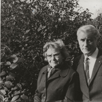 5762 Jannetje Bom (1903-1970) en Adriaan Marinus van Liere (1904-1923)