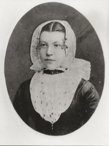 6045 Dina Bassie (1862-1886)