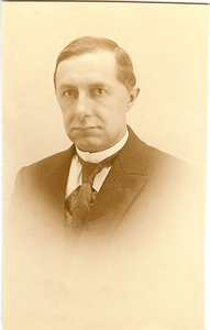 4342 Izaak Pieter van der Weele (1878-1934)