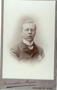 4377 Marinus van der Werff (1869-1938)