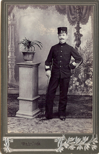 4445a Marinus Pieter de Wilde (1873-1954) in uniform