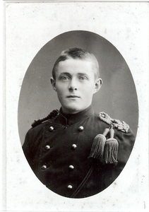 4561 Wouter Cornelis van Sorge (1875-1966) in uniform