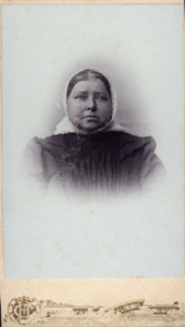 1046 Suzanna de Hullu, geboren Groede 1 april 1854, overleden Cadzand 3 maart 1942, dochter van Jacobus de Hullu en ...
