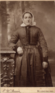 1547 Sara Risseeuw, geboren Schoondijke 9 augustus 1863, overleden Lienden 13 augustus 1941, dochter van Izaak Risseeuw ...