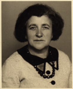 279 Cornelia Johanna Boot, geboren Dreischor 1 maart 1888, dochter van Pieter Boot en Johanna Hageman, echtgenote van ...