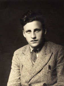 280 Jannis Pieter Luteijn, geboren Middelburg 9 december 1919, zoon van Pieter Luteijn en Cornelia Johanna Boot