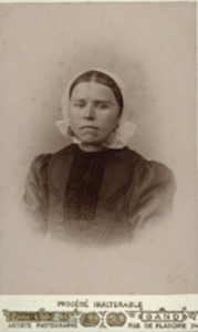 486 Maria Johanna Risseeuw, geboren Schoondijke 27 oktober 1860, overleden Zuidzande 18 mei 1930, dochter van Adriaan ...