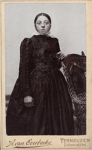 545 Cornelia Jacomina Nortier, geboren Oostburg 14 juni 1875, overleden Oostburg 9 februari 1934, dochter van Abraham ...