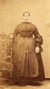 7 Neeltje Luteijn (1853-1918), dochter van Abraham Jannis Luteijn en Maria Luteijn Basting, echtgenote van Cornelis ...