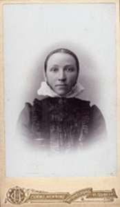 929 Jannetje Risseeuw, geboren Groede 1 november 1879, dochter van Johannes Risseeuw en Maria Becu, echtgenote van ...
