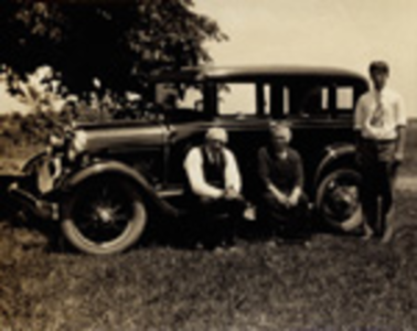 98 Bij de auto onderweg in Amerika Jannis Luteijn, (links) geboren Zuidzande 9 oktober 1872, zoon van David Luteijn en ...
