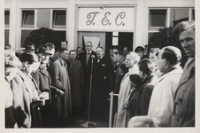 M 12127 Waarschijnlijk de opening van het nieuwe clubgebouw van de Tielse voetbalvereniging T.E.C. door burgemeester ...