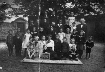 22-8169 Schoolfoto: groep 4.