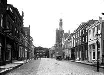 1104280 Straagezicht Gasthuisstraat richting gasthuistoren