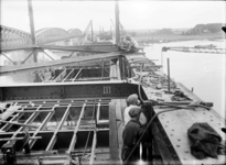 1104282 Bouw verkeersbrug