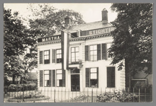 0582 (op achterzijde:) Martha-stichting, Alphen a./d. Rijn. Pastorie, 7 juni 1910, 1905-1915