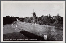 0932 Alphen a.d. Rijn, Gouwsluis met Korenmolen., 1940-1950