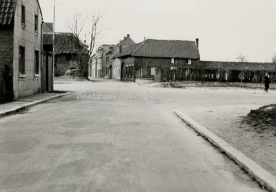 EHC-0001027 Het kruispunt Groenstraat-Henri Hermanslaan in 1952.
