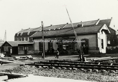 EHC-0001140 Het eerste NS-Station Lutterade uit 1869 gezien vanaf de perronzijde.