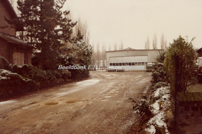 EHC-0001184 Garage R. Coumans, gelegen aan de Mauritslaan 99.