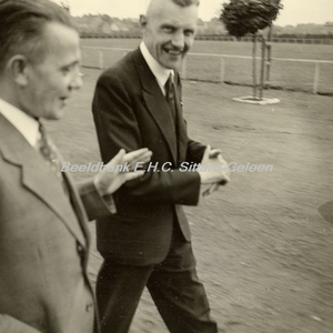 EHC-0001875 Bezoek van gemeentebestuur van Genk in 1954.