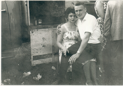 407_0132 Giel gruizen en zijn verloofde