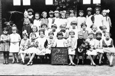 409_03_47 Klassenfoto St. Rosa meisjesschool