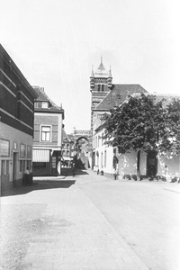 409_05_32 Gezicht op Markt vanuit de Rosmolenstraat