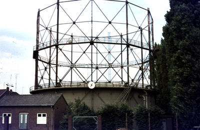 EHC-019-33 Gashouder aan de Agnetenwal achter de flats aan de Rosmolenstraat
