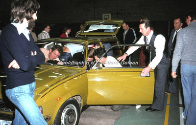 EHC-061-28 Ontvangst van het Gemeentebestuur en personeel van Sittard door het Gemeentebestuur van Hasselt op 07-10-1977.