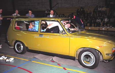 EHC-061-31 Ontvangst van het Gemeentebestuur en personeel van Sittard door het Gemeentebestuur van Hasselt op 07-10-1977.