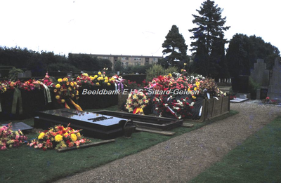 EHC-066-15 Begrafenis van Oud-Burgemeester Hub Dassen van de Gemeente Sittard op 21-08-1978.