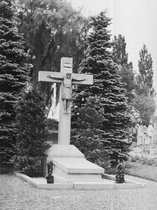 294 Graf Deken Tijssen op de Algemene Begraafplaats aan de Lahrstraat