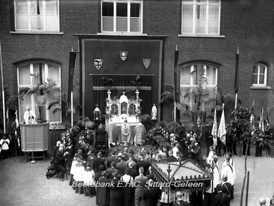 1186 Sacramentsprocessie