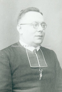 EHC-0012734 Ere-kanunnik H.J.J. Haenraets