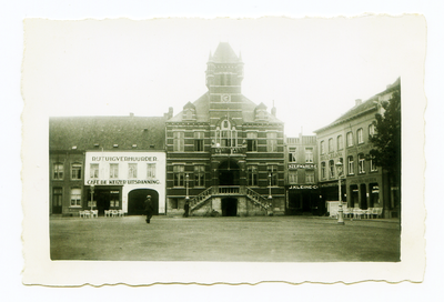 525_021 Markt met zicht op oude Stadhuis