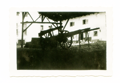 525_081 Binnenplaats met kar van Hoeve Casino (Bergerhof) in het huidige Stadspark